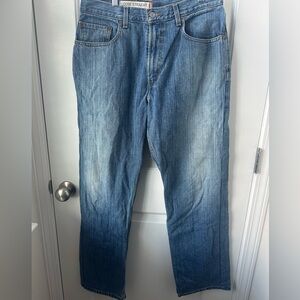 Levi loose straight leg